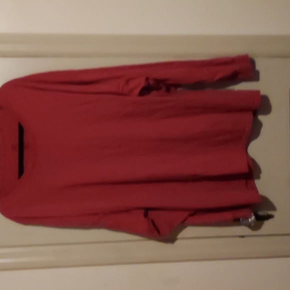 Top - Picture 1 of 1